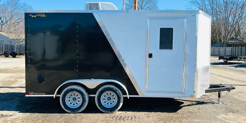 Enclosed Trailers in Grandview, Missouri